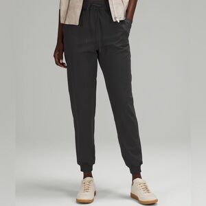 Lululemon Stretch Luxtreme High-Rise Jogger Women’s Size 8 Graphite Grey